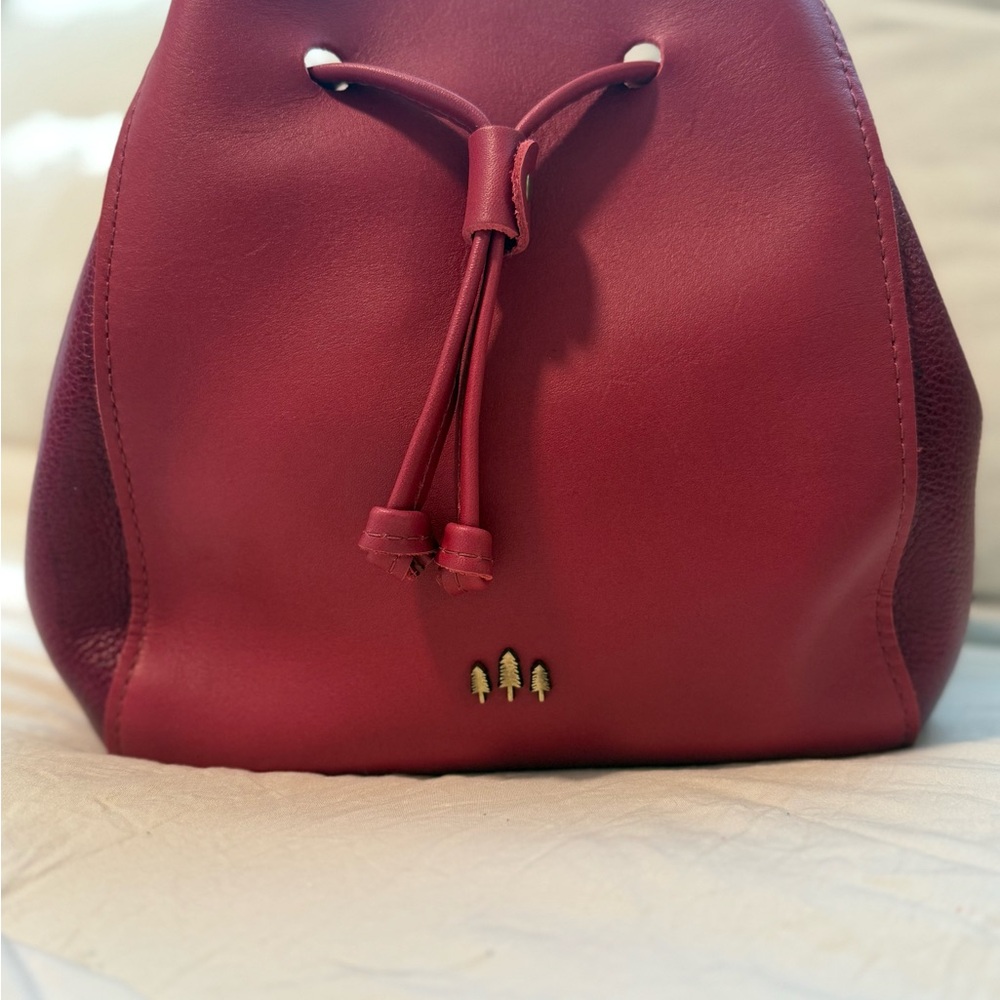 Nest Bucket Bag- Berry Good